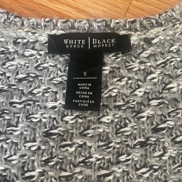 White House Black Market knit gray and white Sweater size small - Picture 4 of 7